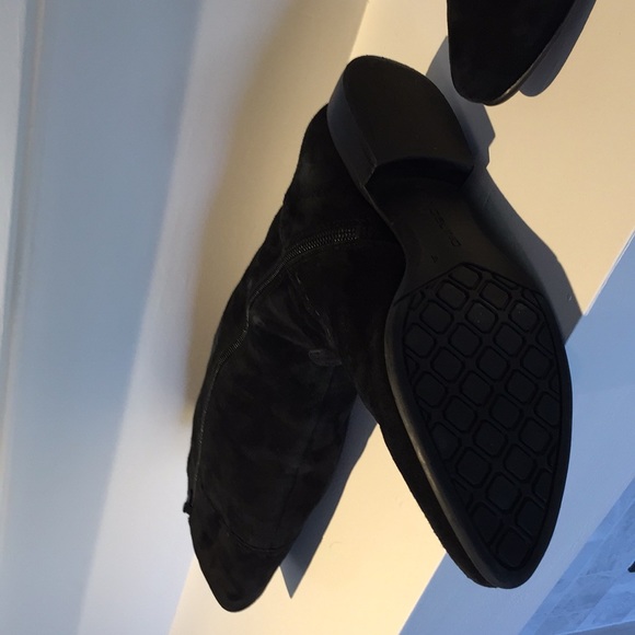 Black Bandolino Suede Knee Boots - Picture 2 of 3